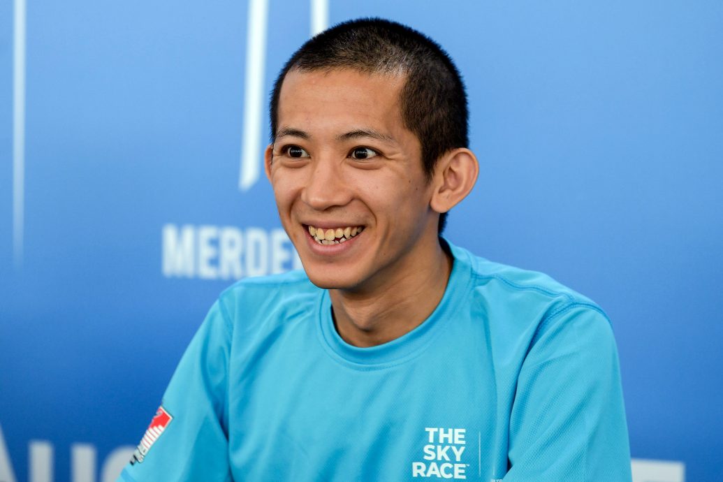 首届“天空竞赛”  苏为庆决心16分钟攻顶118楼