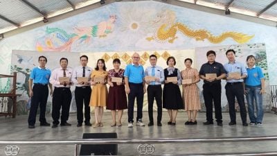 马口黄老仙师慈忠庙庆诞行善 捐9千给9所华小