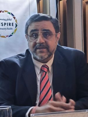 马大教授揭8岁孩吸电子烟 政府须预防不可逆伤害