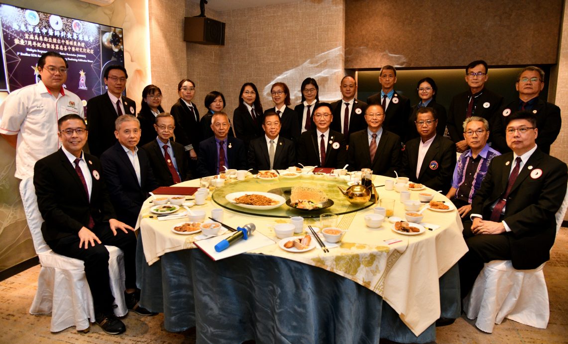 马来西亚中医师针灸专业总会新届理事宣誓就职