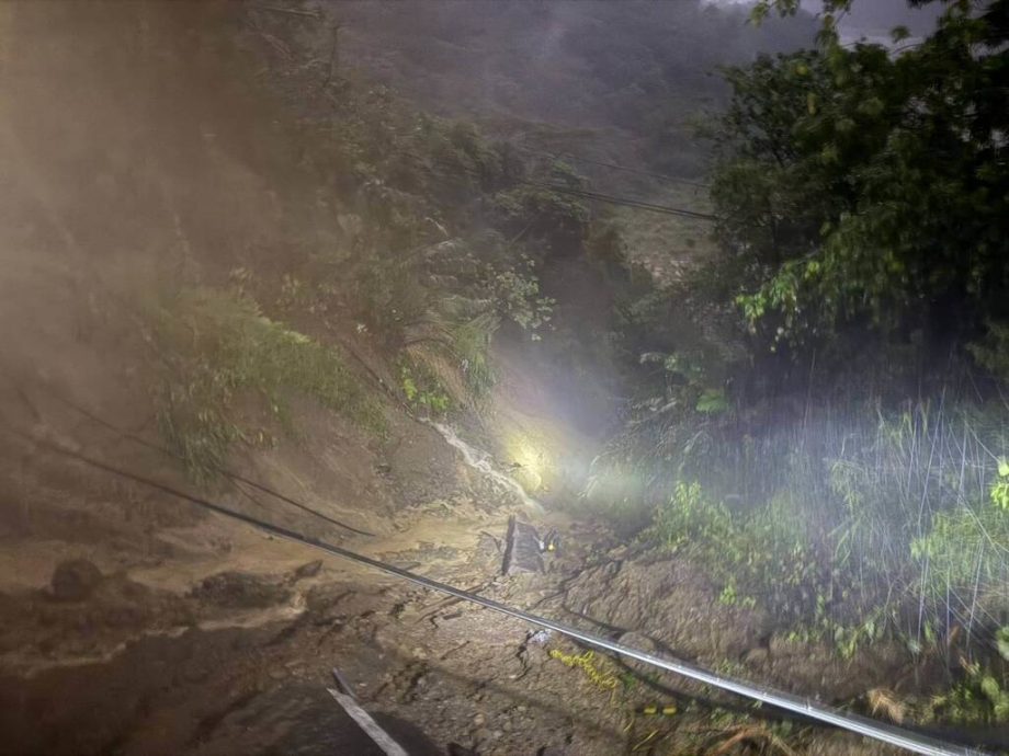 高雄桃源暴雨 惊传一家五口坠谷