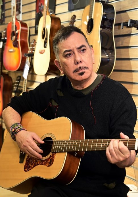 黄秋生罕谈私生子 大方认了因曾被抛弃