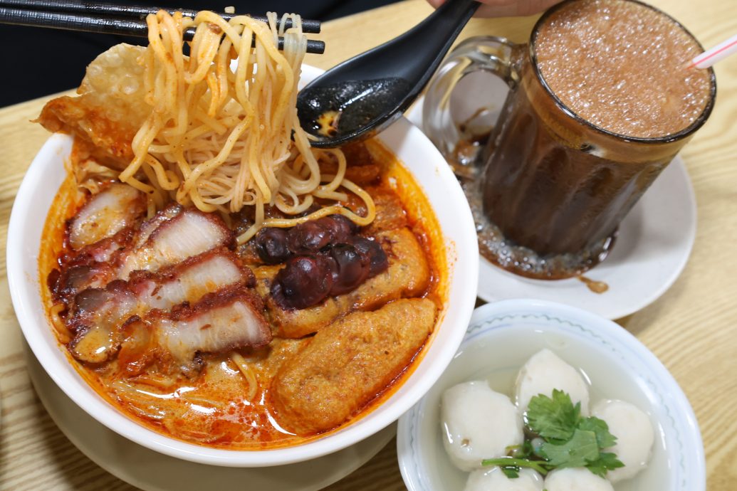 （19/7见报）大都会/吃货来啰-一碗鱼丸面，三代人飘香/12图