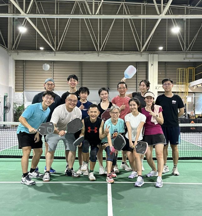  （20/7见报）封面/全视角/匹克球成为新一代国民运动