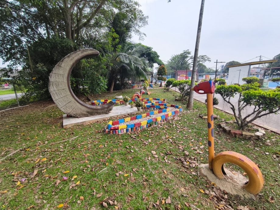 （28/7见报）大都会/《校园我董》：沙沙兰中华小学董事长郭坤成