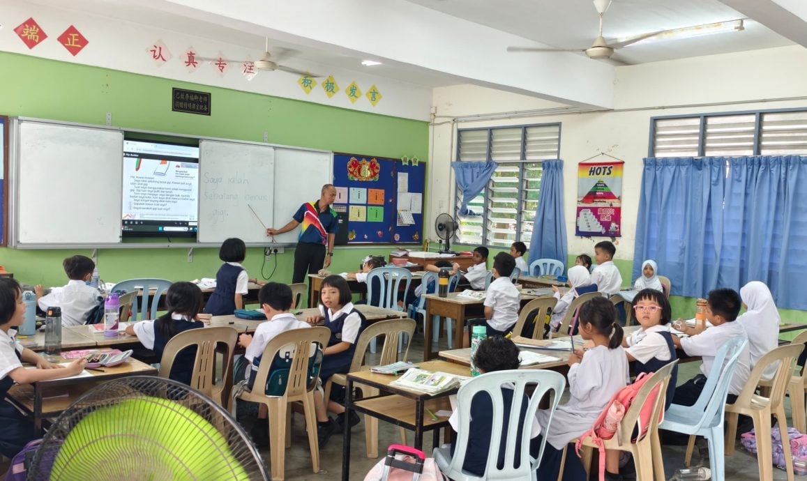 （28/7见报）大都会/《校园我董》：沙沙兰中华小学董事长郭坤成