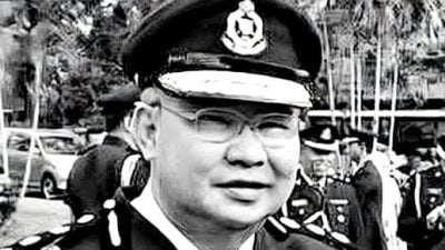 退休华裔警官许能发中风入院 与世长辞