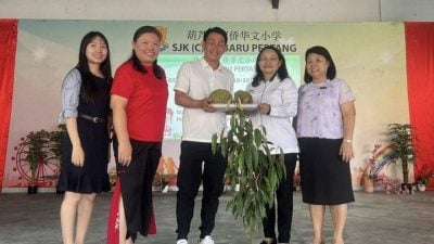提高学生对本地农业及水果认识  育侨华小办榴梿讲座