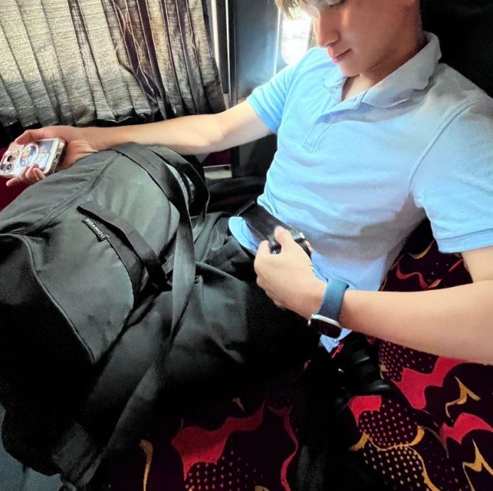 （全国版）巴士乘客需强制系安全带 陆交局总监：仍出现2至3人未系好安全带