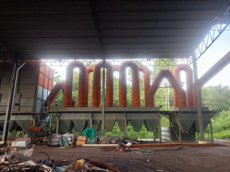 （全国版）执法单位联手出击 捣破非法电子废料加工厂