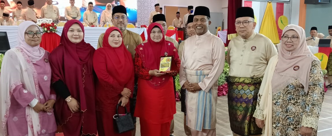 赞比里：高教部向各大学副校长收集SST落实后对大专生所带来的影响