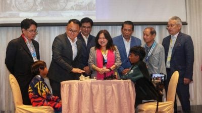 国际象棋赛400人竞技 魏子森：策略游戏培养纪律