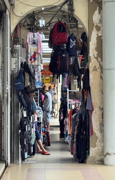 (古城封底主文)《用眼睛去旅游》:祈安律及甘榜爪哇