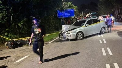 骑摩托与车相撞   军人魂断公路