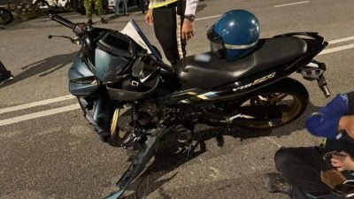 骑摩托与车碰撞   工厂员工伤重亡