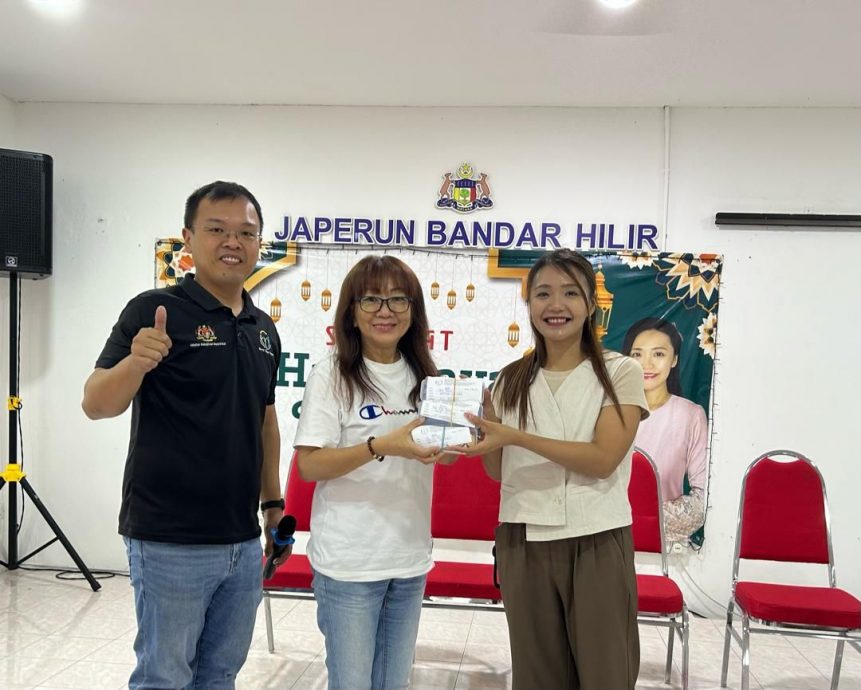 (古城版)怡力区办健康活动 130人受惠配眼镜