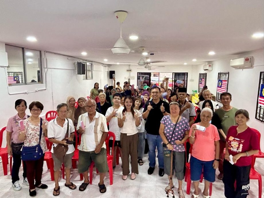 (古城版)怡力区办健康活动 130人受惠配眼镜