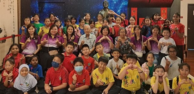 数团体参观沈慕羽书法文物馆