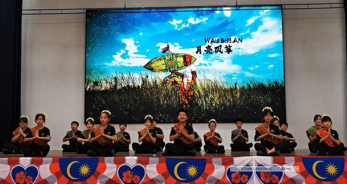 （古城第三版主文）马接峇鲁华小学生以马来民间歌谣展开多元文化的美丽