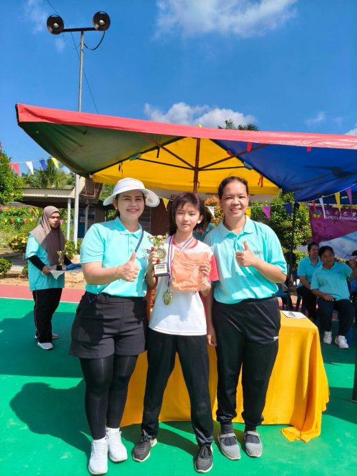 (古城第六版主文)“火炬传承仪式”为冯鹿巴登华小华小运动会掀开序幕