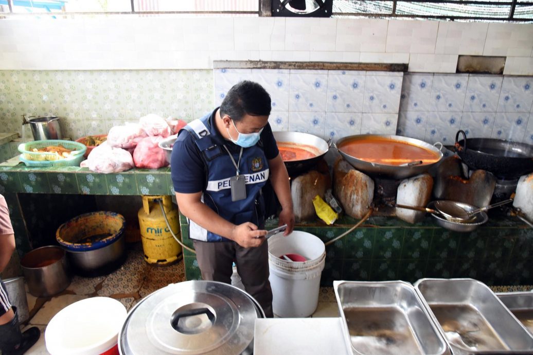 （大北马）4食肆有老鼠屎 市政厅下令关闭