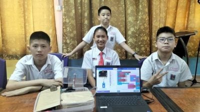 創客妙想|文开小学4学生研发　自动浇水机　植物不会枯死 