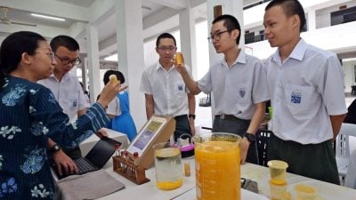 副局长 ：勿只重视STEM　需培养学生表达技巧 