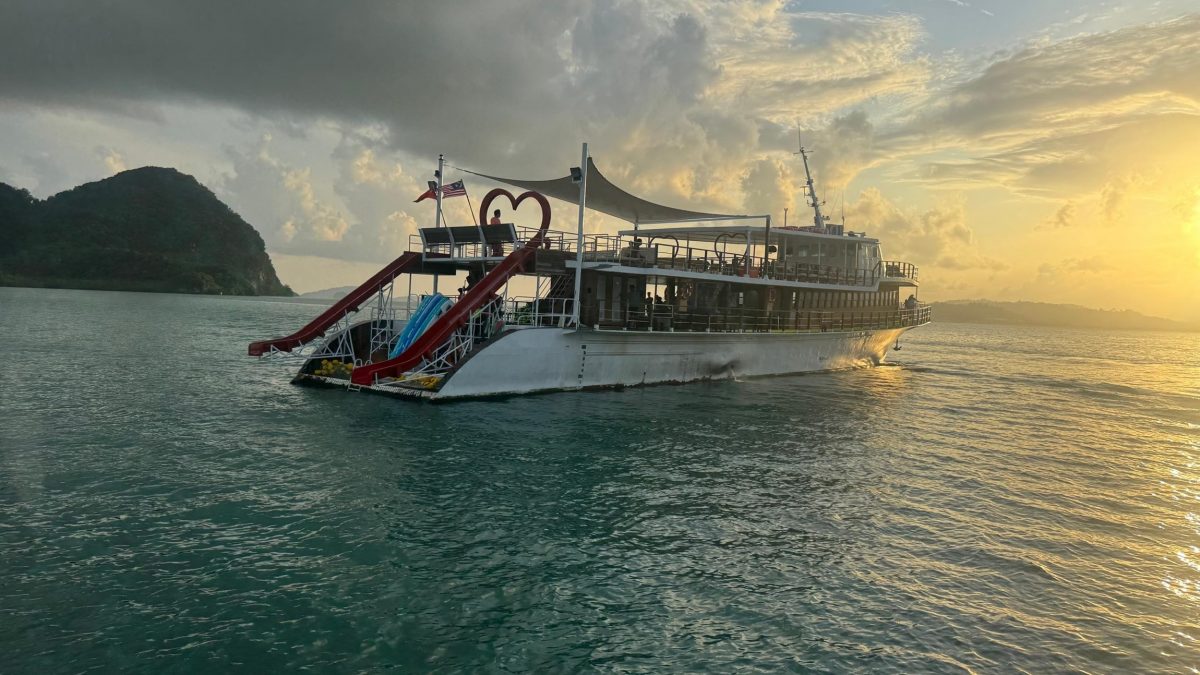 （大北马）执照逾期仍载客 游艇遭取缔