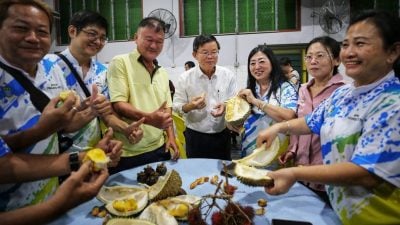 曹观友也是榴梿老饕　最爱黑刺和红虾