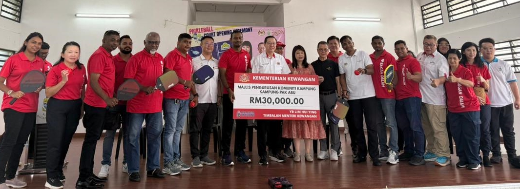 （大北马）林慧英拨款3万助峇眼达南区内设室内匹克球场