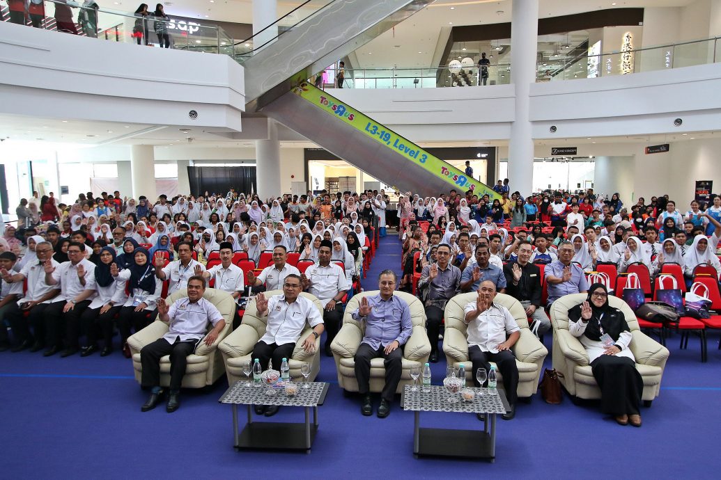 （大北马）槟州适龄学子就学率仅92%　副首长吁乡管会助力学子重回教育体系