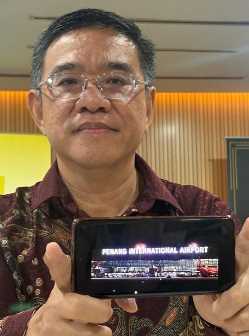 槟机场字母招牌亮灯时间不一引热议 黄汉伟:已调整计时器解决问题