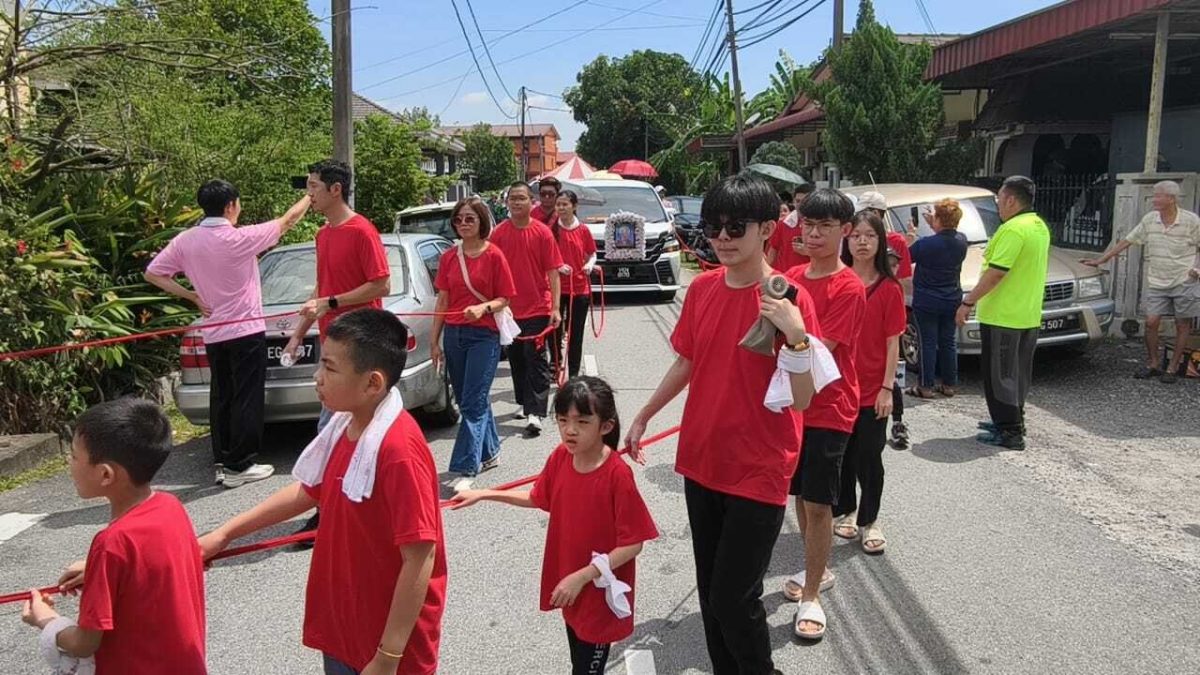 （大北马）爪夷村108岁人瑞陈玉琴举殡