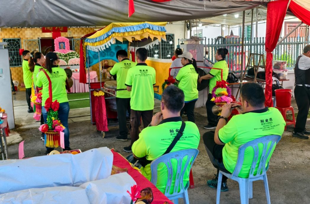 （大北马）爪夷村108岁人瑞陈玉琴举殡