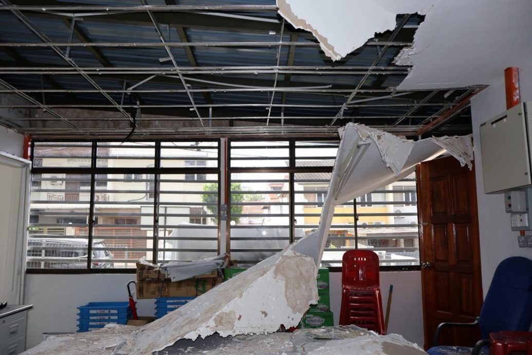 （大北马）爱莲玉乡委会礼堂，遭白蚁侵蚀天花板塌