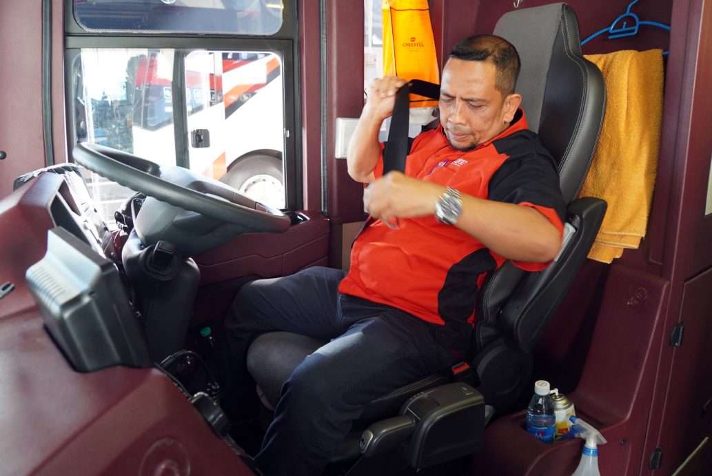 （大北马）玻仅首日乘客、司机各1人未系安全带接罚单，诺莱妮：城镇巴士学巴分阶段落实