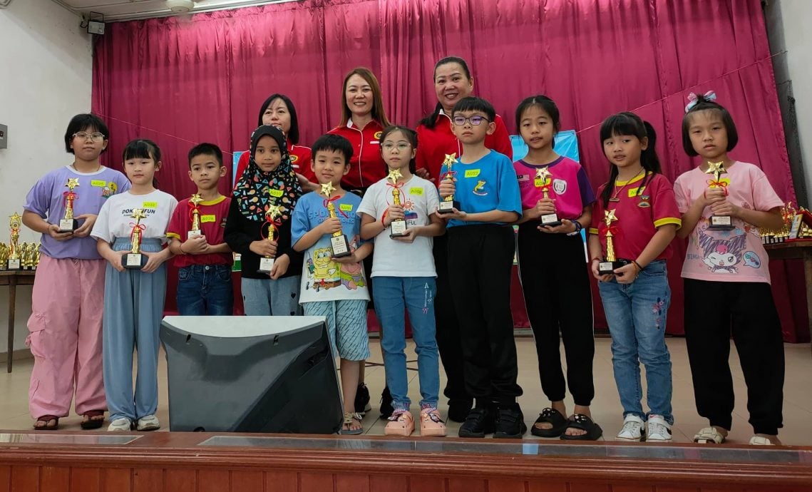 （大北马）玻广东公会首办数学速算赛，曾咏尉、赖奕诚、傅莉琪分别获高低年组及邀请组冠军