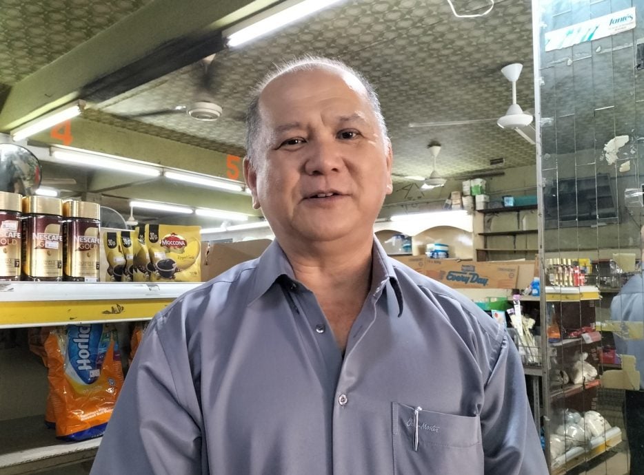 （大北马）瑞发百货市场结业在即 顾客赶来购物道别