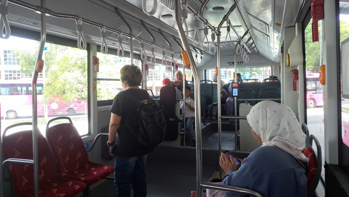 (大北马)粉红巴士渐受欢迎