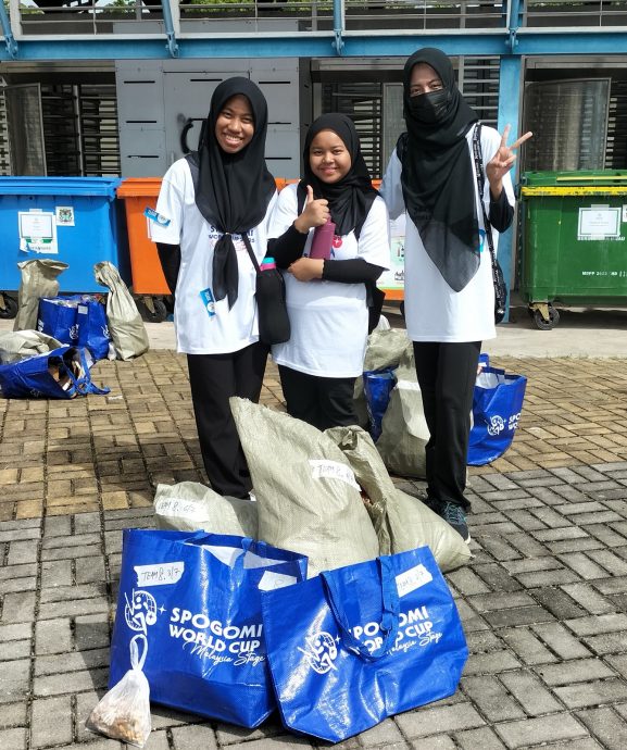 （大北马）绿量|SpoGOMI捡垃圾世界杯 荣耀背后的社会问题