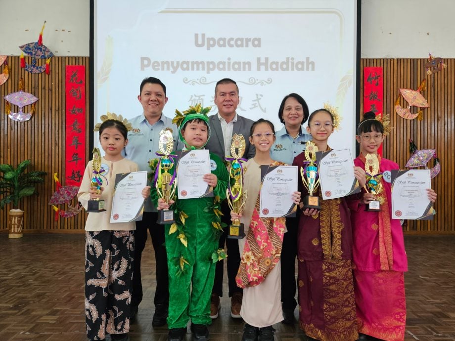 巴生南区华小国语讲故事比赛 中华小学囊括冠亚军