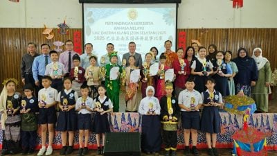 巴生南区华小国语讲故事赛   中华小学囊括冠亚