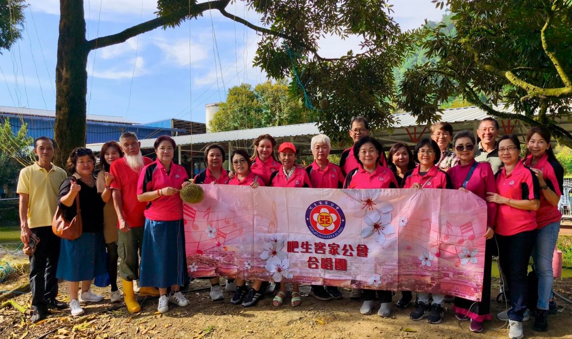 (大都会)版4/巴生客家公会合唱团 游劳勿尝榴莲