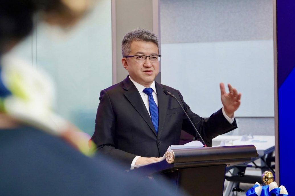 (已签发)全国:倒安华大集会|行动党支持首相 刘镇东:反对党是无建设性制衡方