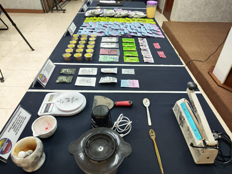 （已签发）全国：公寓变卡拉OK房供毒   柔警捕9人起逾172万令吉毒品