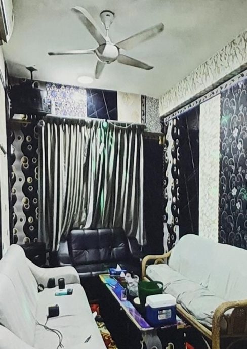 （已签发）全国：公寓变卡拉OK房供毒   柔警捕9人起逾172万令吉毒品