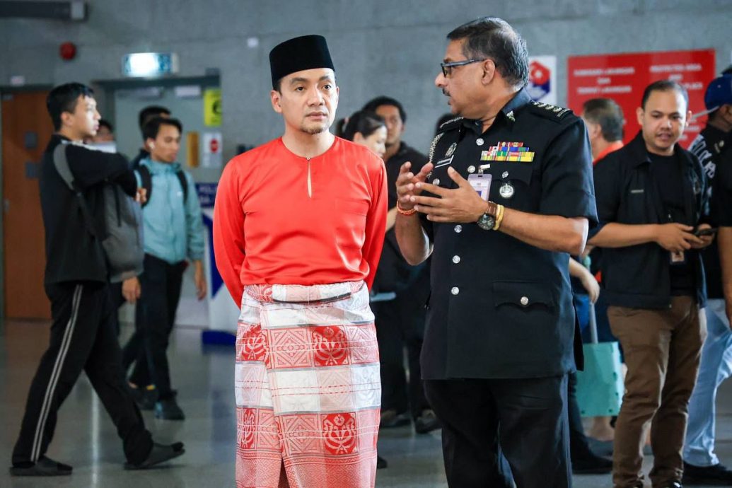 对自动通关系统故障感失望   柔大臣促联邦采取有效措施