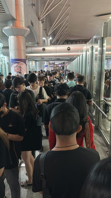 （已签发）全国：巴士司机罢工 大量越堤族困关卡上班迟到