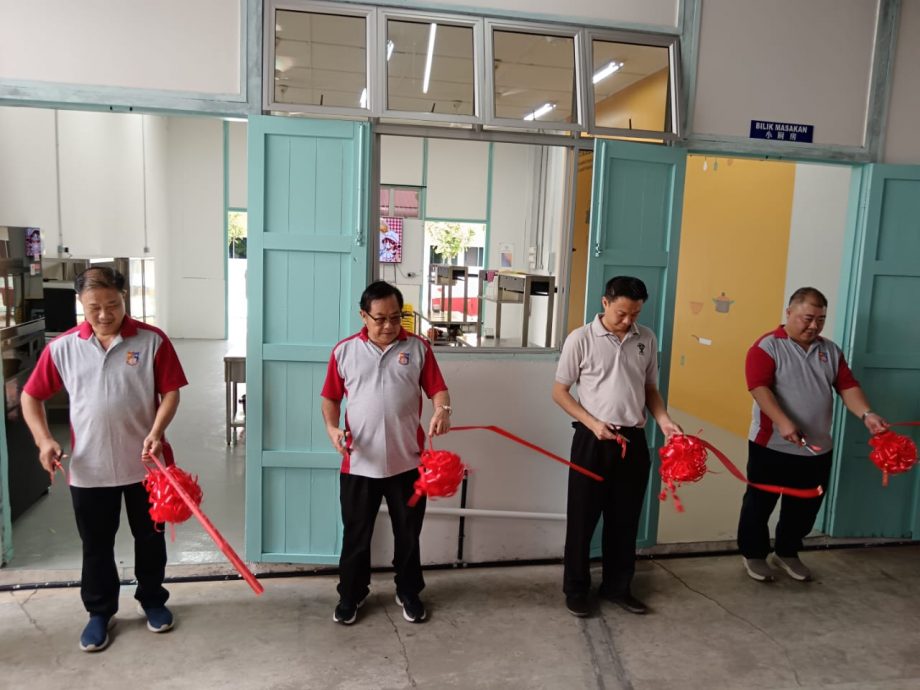 (已签发)柔:**可版头**利丰港培华小学 推行“小厨师感恩计划”