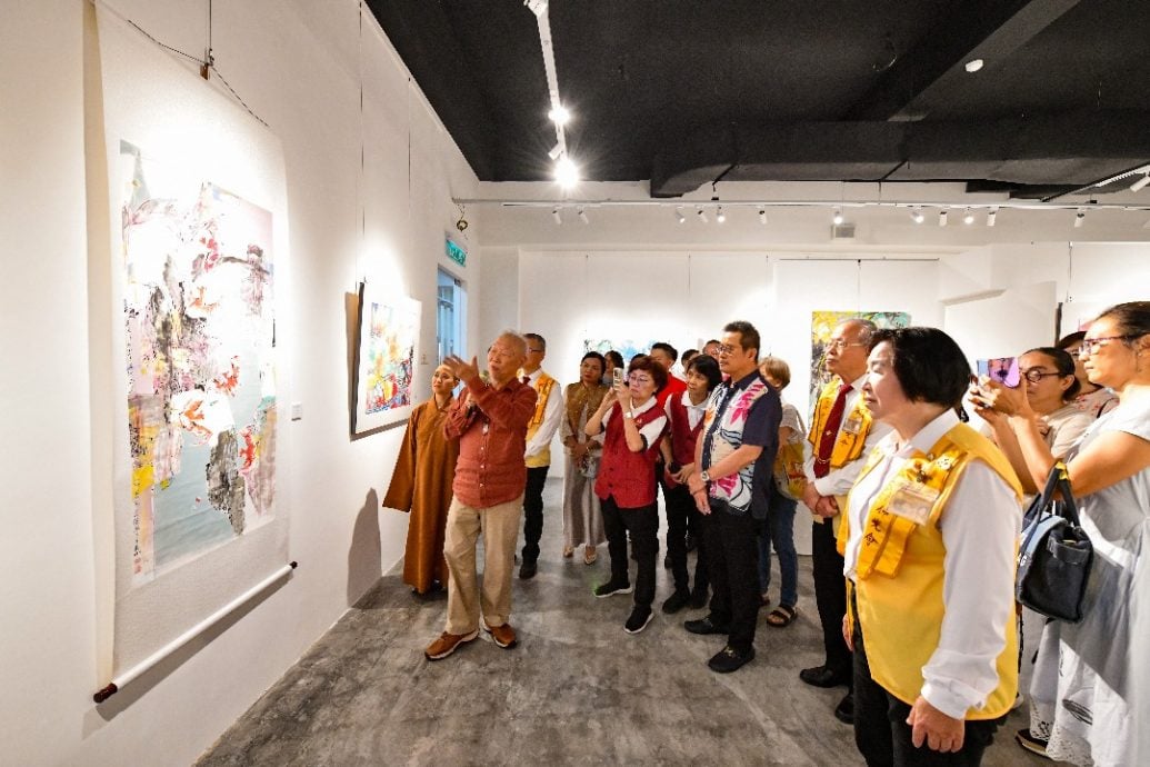 郑贝山师生“艺想天开”联展 新马寺开幕